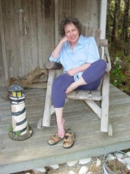 saralee_on_porch_400_t8do